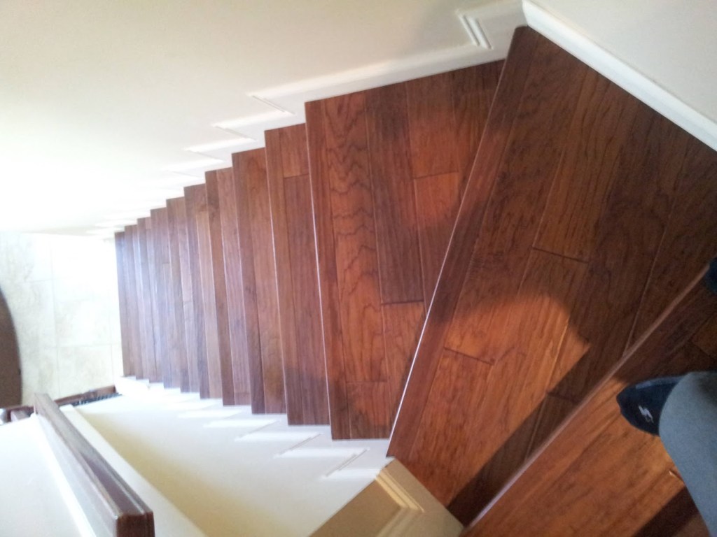 Hardwood stair treads installed by Advanced Flooring Removal